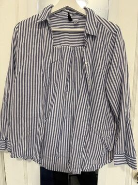 H&M Blue and White Striped Button Down Shirt